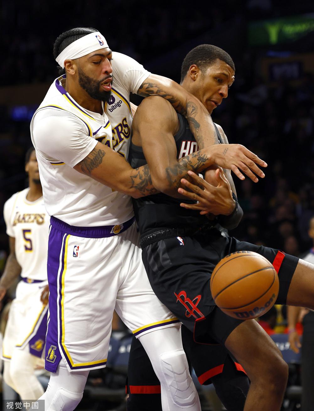 接受来自球 接受来自球