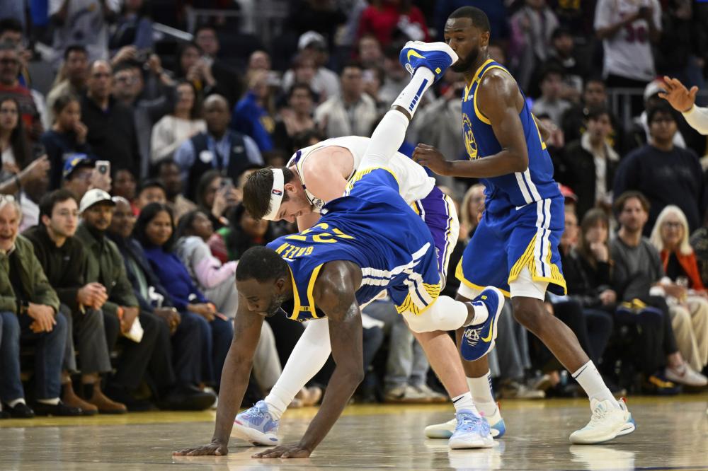 动防守的状 动防守的状